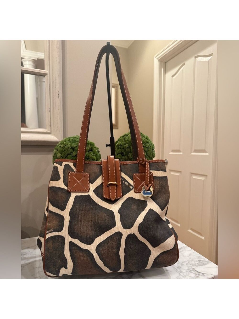 Dooney & Bourke - Giraffe Coated Canvas Tote, Very Nice Condition Shoulder Strap